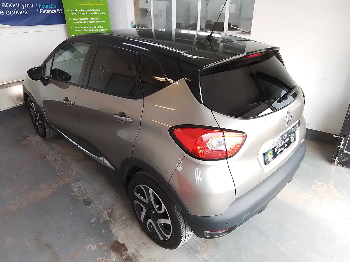 Used 2017 Renault Captur Dynamique S Medianav Beige - Interior and Exterior details 6