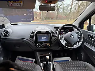 Used 2017 Renault Captur Dynamique S Nav Blue - Interior and Exterior details 11