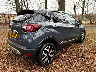 Used 2017 Renault Captur Dynamique S Nav Blue - Interior and Exterior details 3
