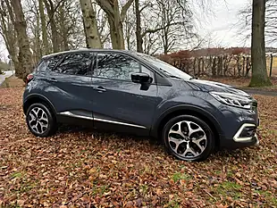 Used 2017 Renault Captur Dynamique S Nav Blue - Interior and Exterior details 5