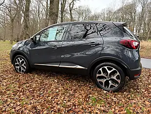 Used 2017 Renault Captur Dynamique S Nav Blue - Interior and Exterior details 7