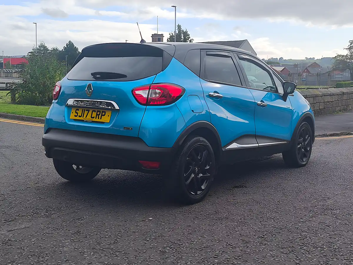 Used 2017 Renault Captur Dynamique S Nav Blue - Interior and Exterior details 12