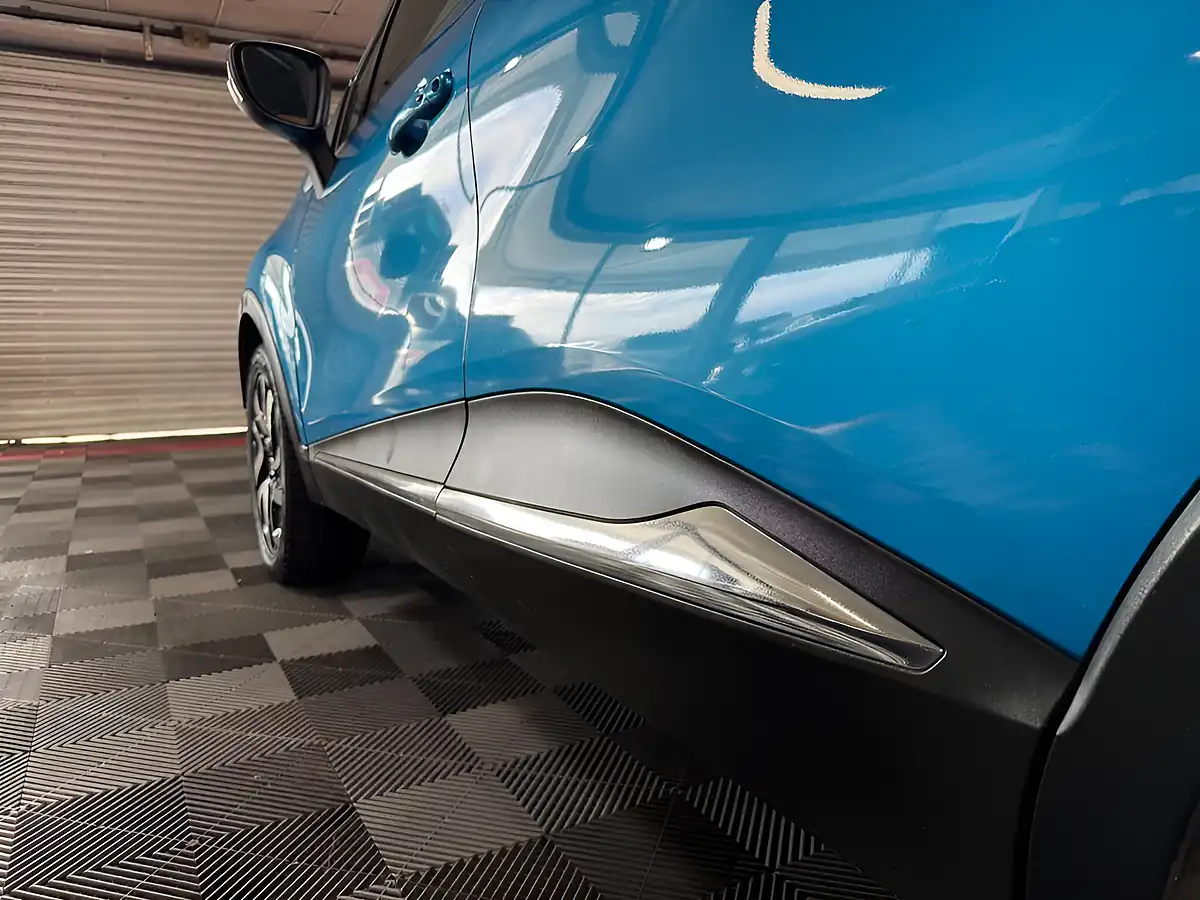 Used 2017 Renault Captur Dynamique S Nav Blue - Interior and Exterior details 14