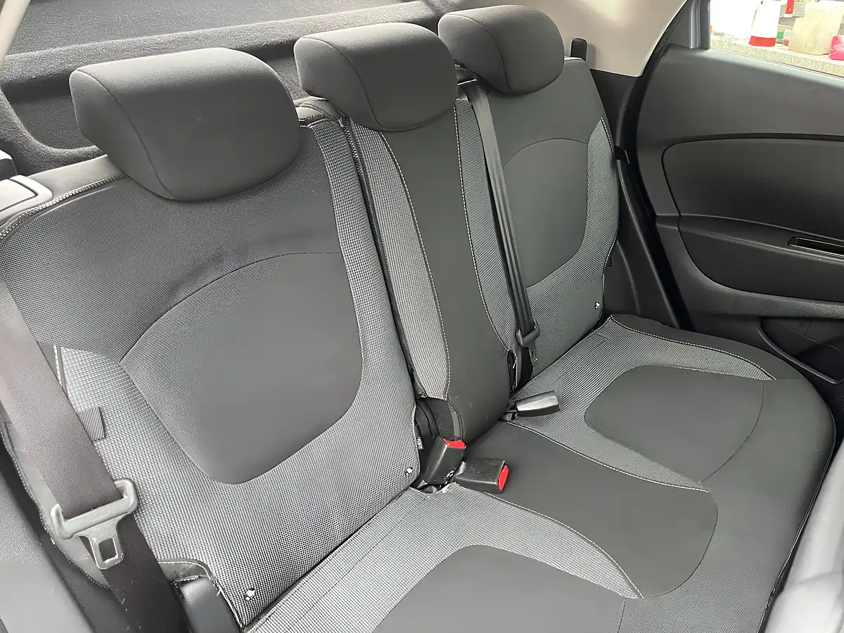 Used 2017 Renault Captur Dynamique S Nav Grey - Interior and Exterior details 17