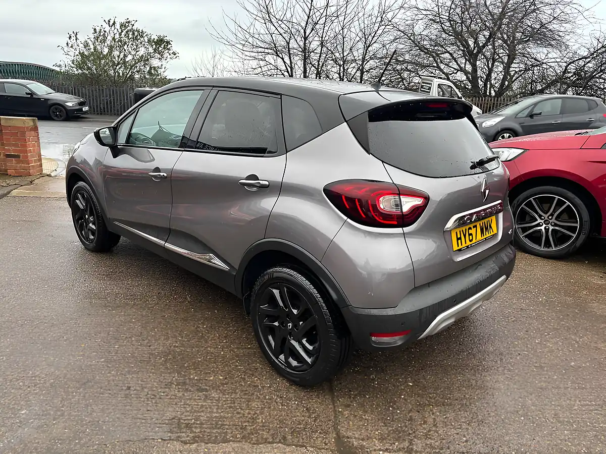 Used 2017 Renault Captur Dynamique S Nav Grey - Interior and Exterior details 10