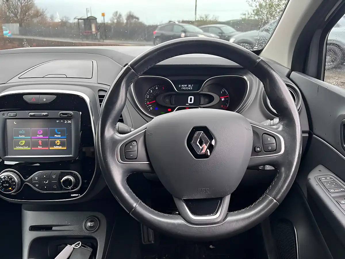 Used 2017 Renault Captur Dynamique S Nav Grey - Interior and Exterior details 12