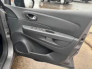 Used 2017 Renault Captur Dynamique S Nav Grey - Interior and Exterior details 19