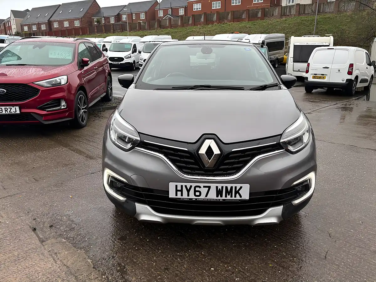 Used 2017 Renault Captur Dynamique S Nav Grey - Interior and Exterior details 4