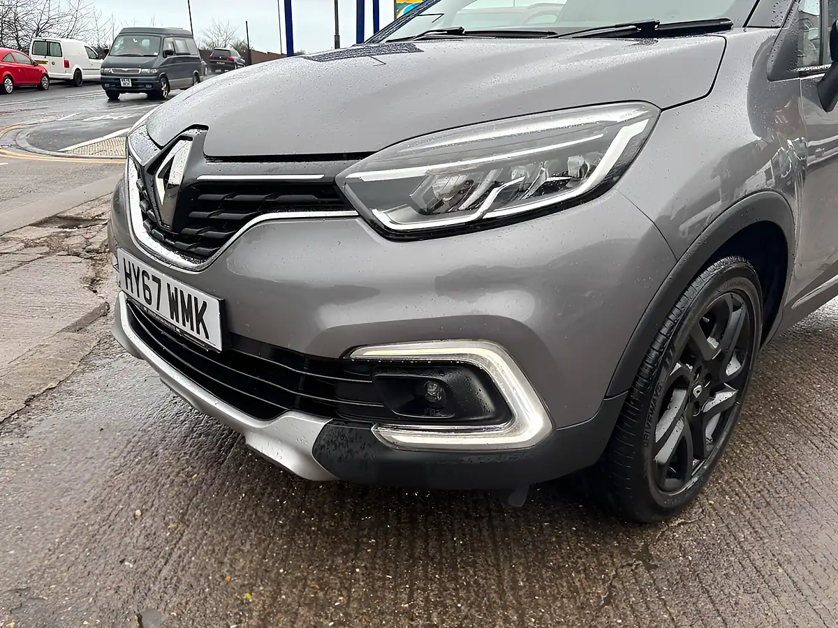 Used 2017 Renault Captur Dynamique S Nav Grey - Interior and Exterior details 7