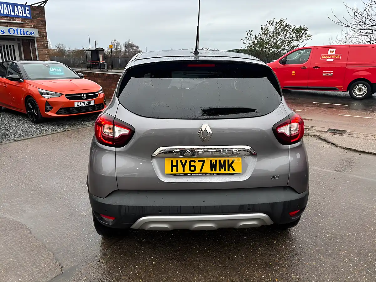 Used 2017 Renault Captur Dynamique S Nav Grey - Interior and Exterior details 9
