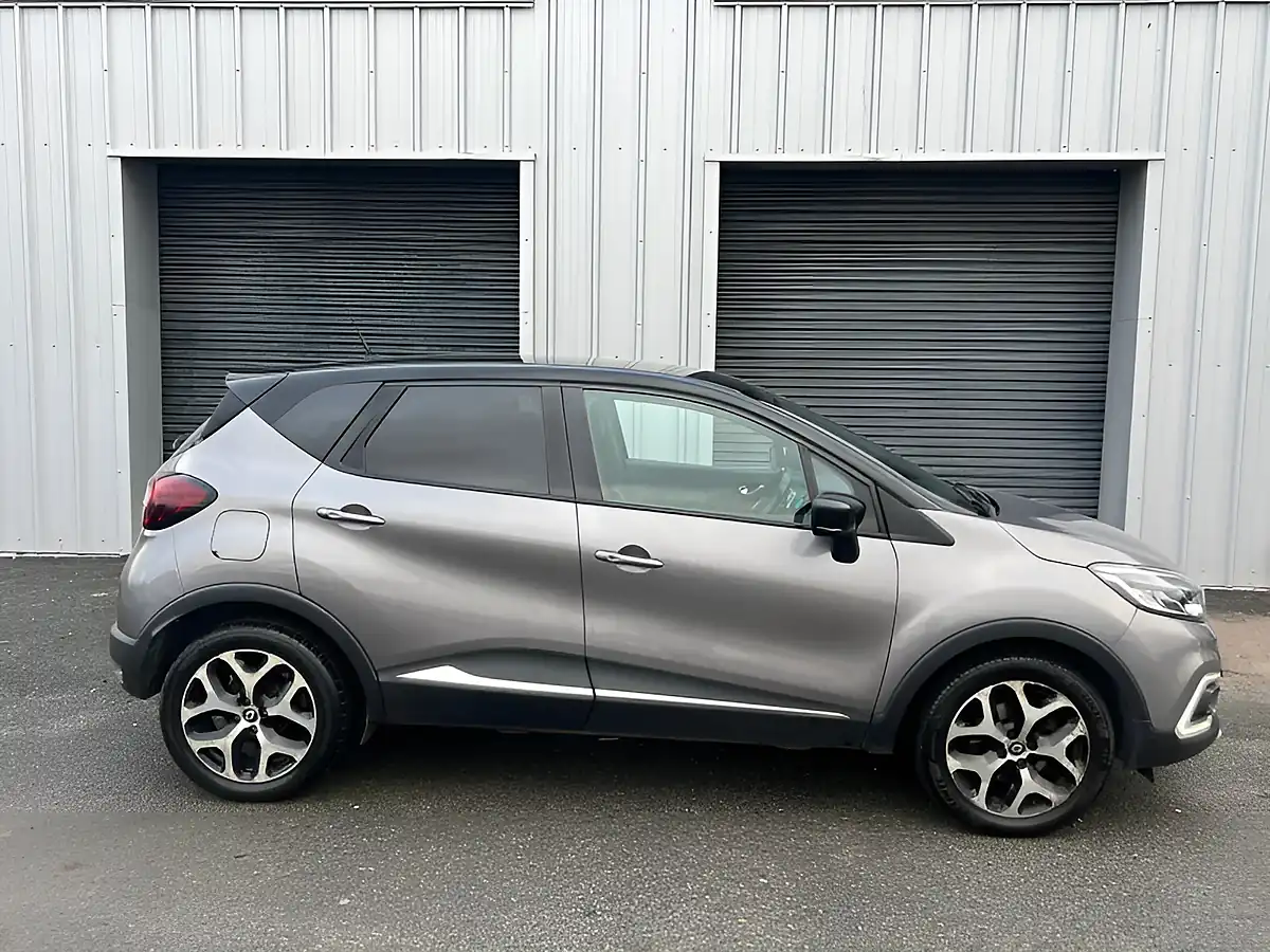 Used 2017 Renault Captur Dynamique S Nav Grey - Interior and Exterior details 14