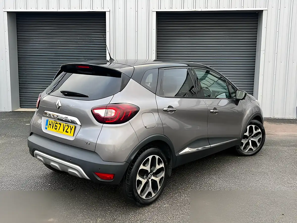 Used 2017 Renault Captur Dynamique S Nav Grey - Interior and Exterior details 16