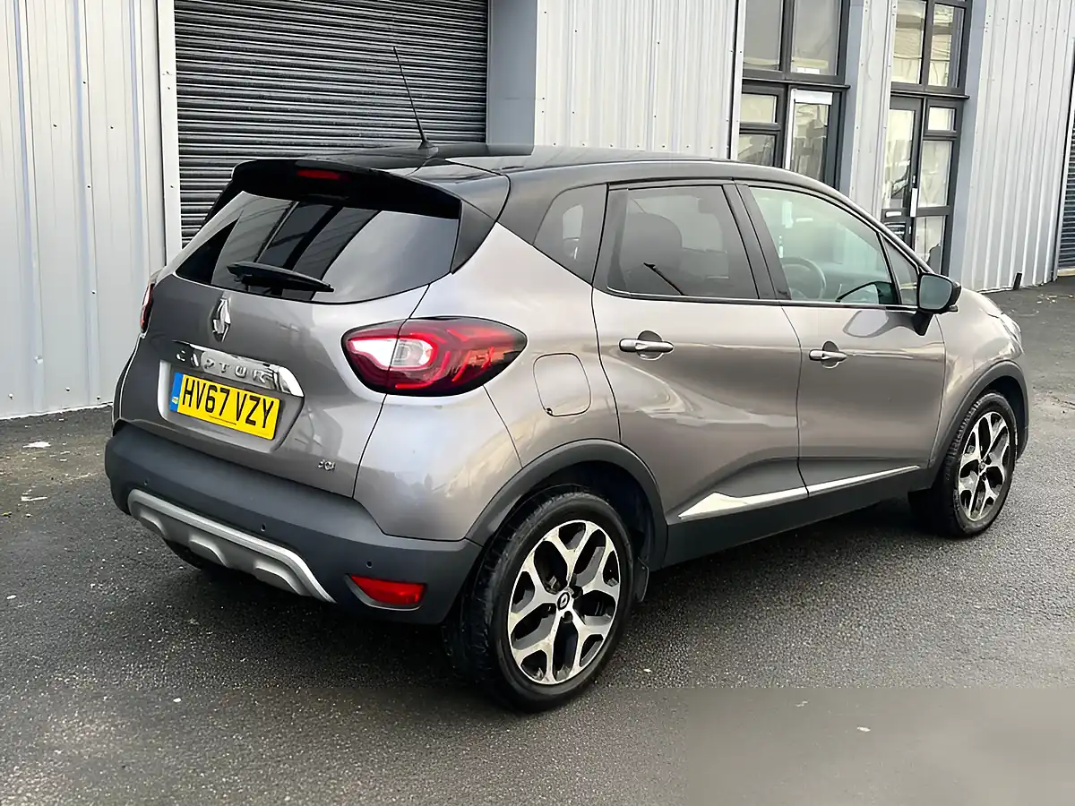 Used 2017 Renault Captur Dynamique S Nav Grey - Interior and Exterior details 17