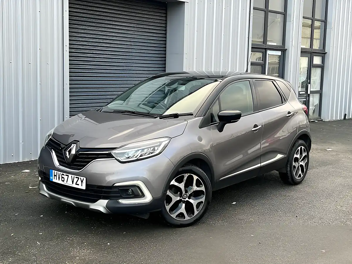 Used 2017 Renault Captur Dynamique S Nav Grey - Interior and Exterior details 8