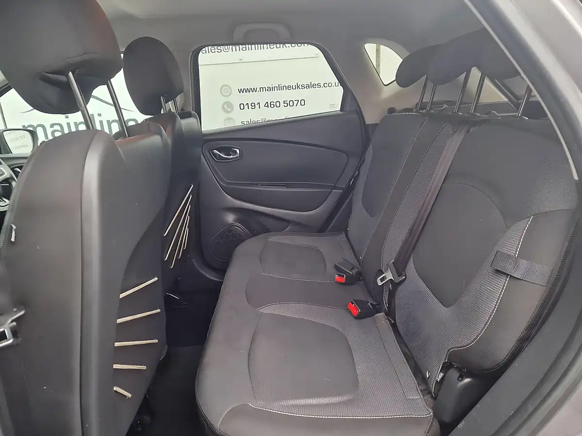 Used 2017 Renault Captur Dynamique S Nav Grey - Interior and Exterior details 15
