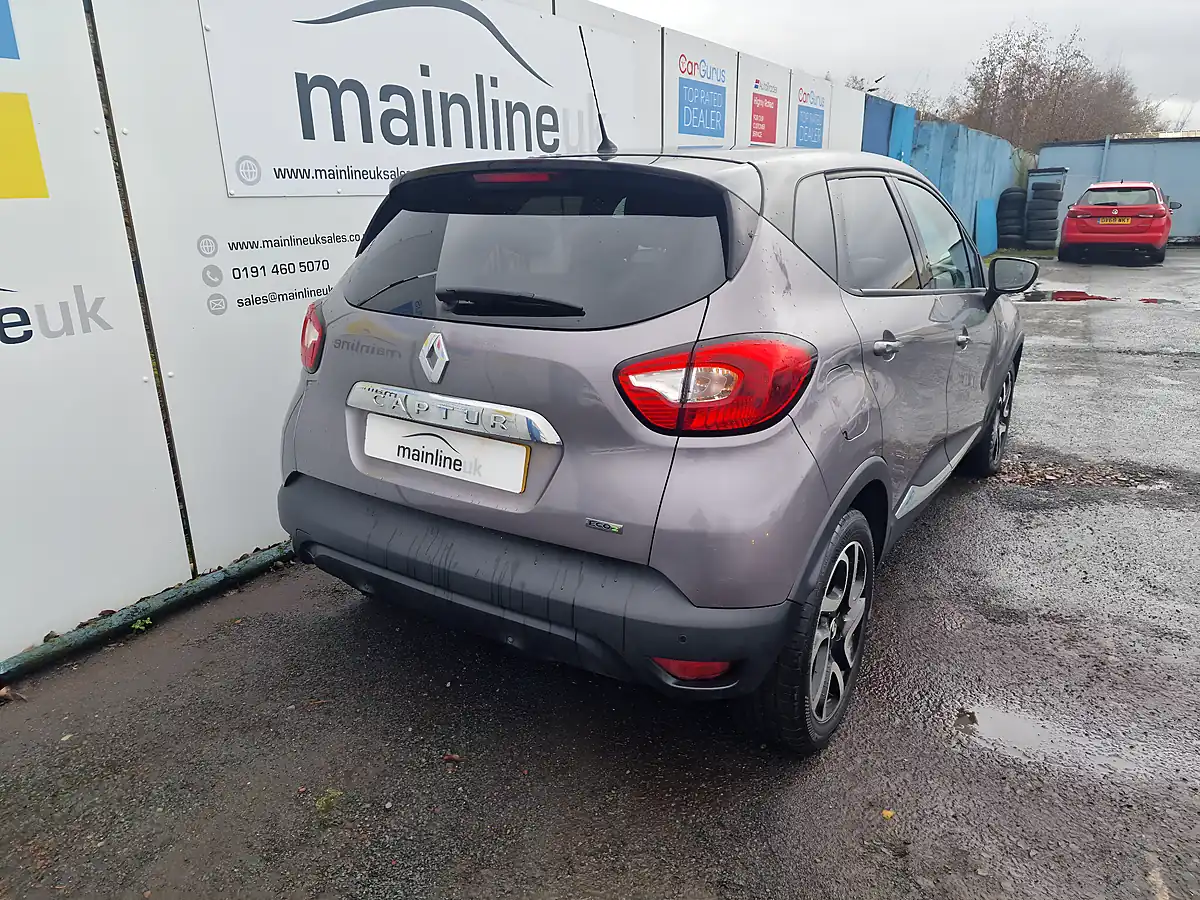 Used 2017 Renault Captur Dynamique S Nav Grey - Interior and Exterior details 8