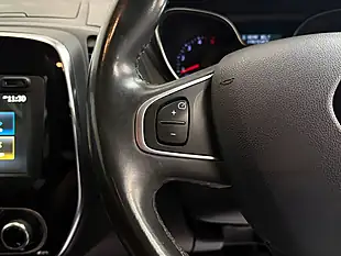 Used 2017 Renault Captur Dynamique S Nav Oyster Grey - Interior and Exterior details 17