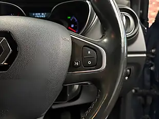 Used 2017 Renault Captur Dynamique S Nav Oyster Grey - Interior and Exterior details 18