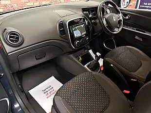 Used 2017 Renault Captur Dynamique S Nav Oyster Grey - Interior and Exterior details 7