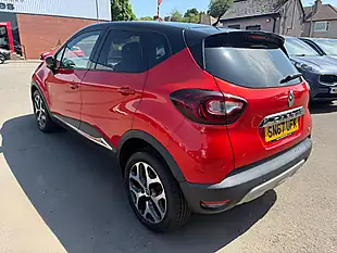 Used 2017 Renault Captur Dynamique S Nav Red - Interior and Exterior details 7