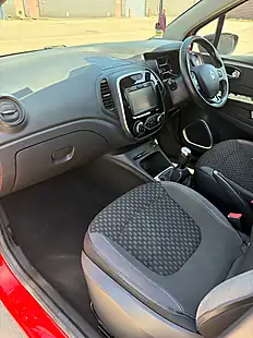Used 2017 Renault Captur Dynamique S Nav Red - Interior and Exterior details 11