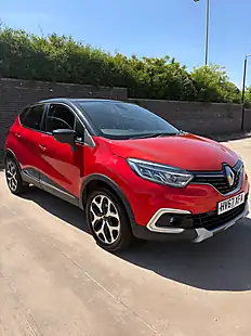 Used 2017 Renault Captur Dynamique S Nav Red - Interior and Exterior details 6