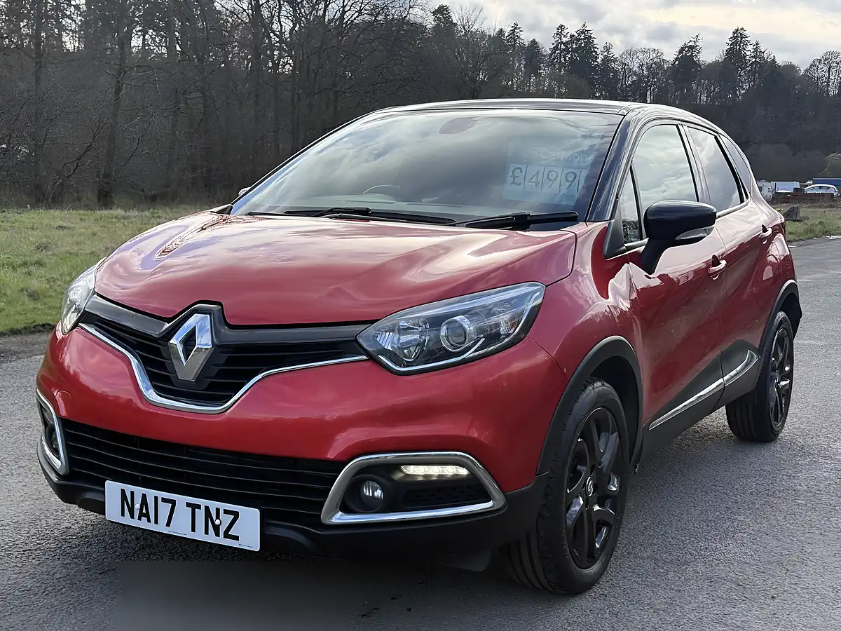 Used 2017 Renault Captur Dynamique S Nav Red - Interior and Exterior details 10