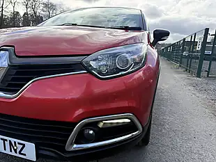 Used 2017 Renault Captur Dynamique S Nav Red - Interior and Exterior details 11