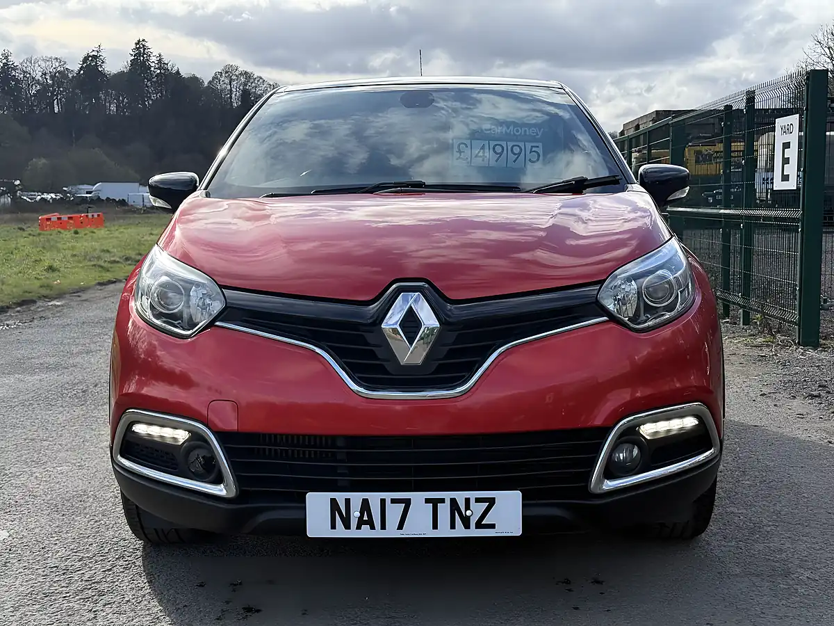 Used 2017 Renault Captur Dynamique S Nav Red - Interior and Exterior details 2