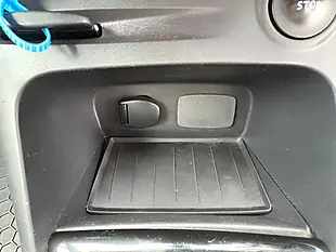 Used 2017 Renault Captur Dynamique S Nav Silver - Interior and Exterior details 16