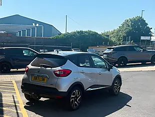 Used 2017 Renault Captur Dynamique S Nav Silver - Interior and Exterior details 4