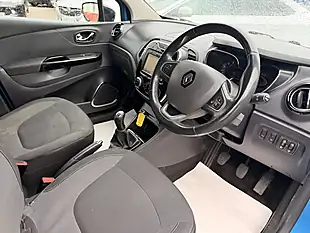 Used 2017 Renault Captur Dynamique S Nav Tahoe Blue - Interior and Exterior details 16
