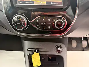 Used 2017 Renault Captur Dynamique S Nav Tahoe Blue - Interior and Exterior details 20