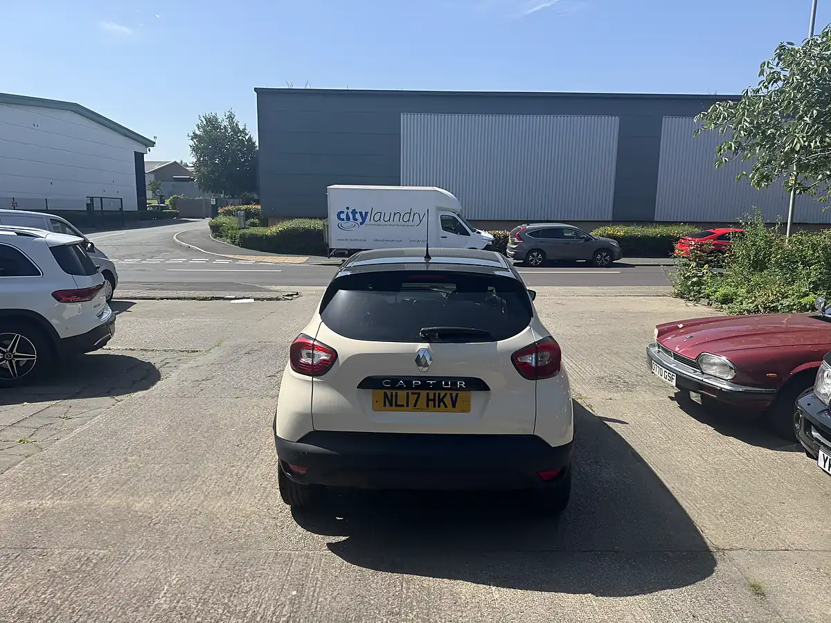 Used 2017 Renault Captur Dynamique S Nav White - Interior and Exterior details 13