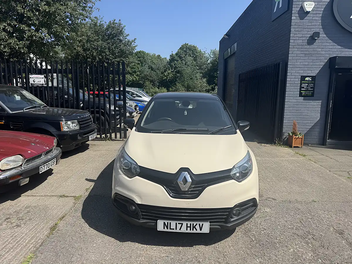 Used 2017 Renault Captur Dynamique S Nav White - Interior and Exterior details 2
