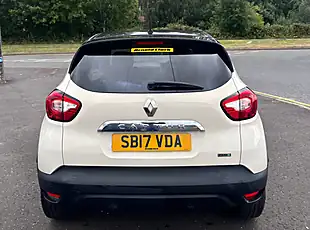 Used 2017 Renault Captur Dynamique S Nav White - Interior and Exterior details 9