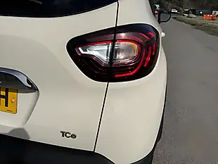 Used 2017 Renault Captur Dynamique S Nav White - Interior and Exterior details 13