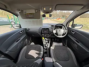 Used 2017 Renault Captur Dynamique S Nav White - Interior and Exterior details 14