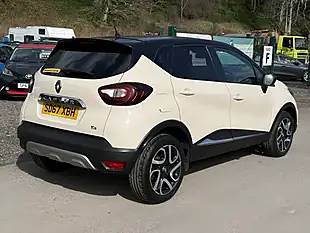 Used 2017 Renault Captur Dynamique S Nav White - Interior and Exterior details 6