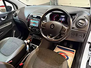 Used 2017 Renault Captur Dynamique S Nav White - Interior and Exterior details 17