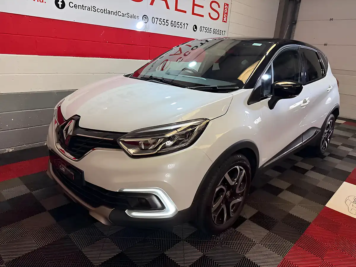 Used 2017 Renault Captur Dynamique S Nav White - Interior and Exterior details 2