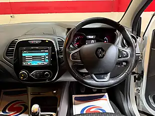 Used 2017 Renault Captur Dynamique S Nav White - Interior and Exterior details 20