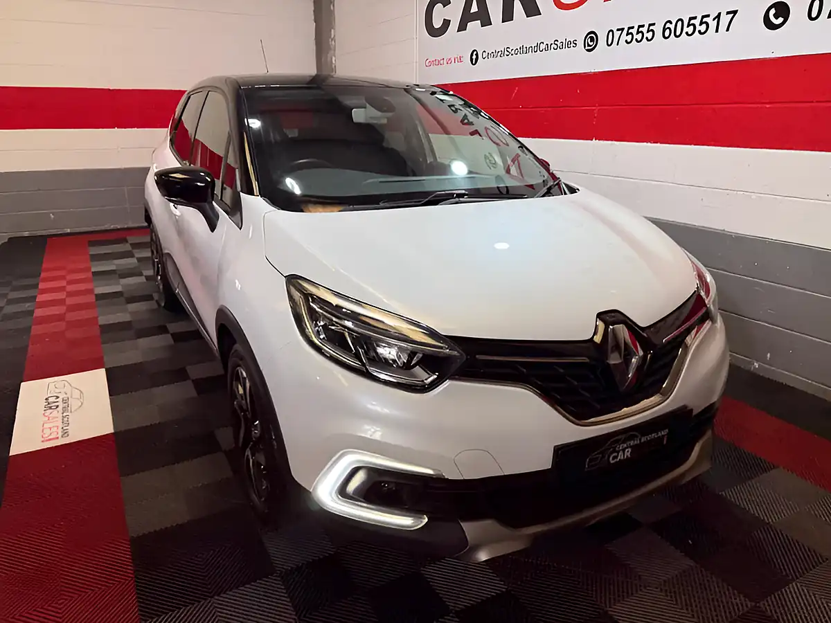 Used 2017 Renault Captur Dynamique S Nav White - Interior and Exterior details 5