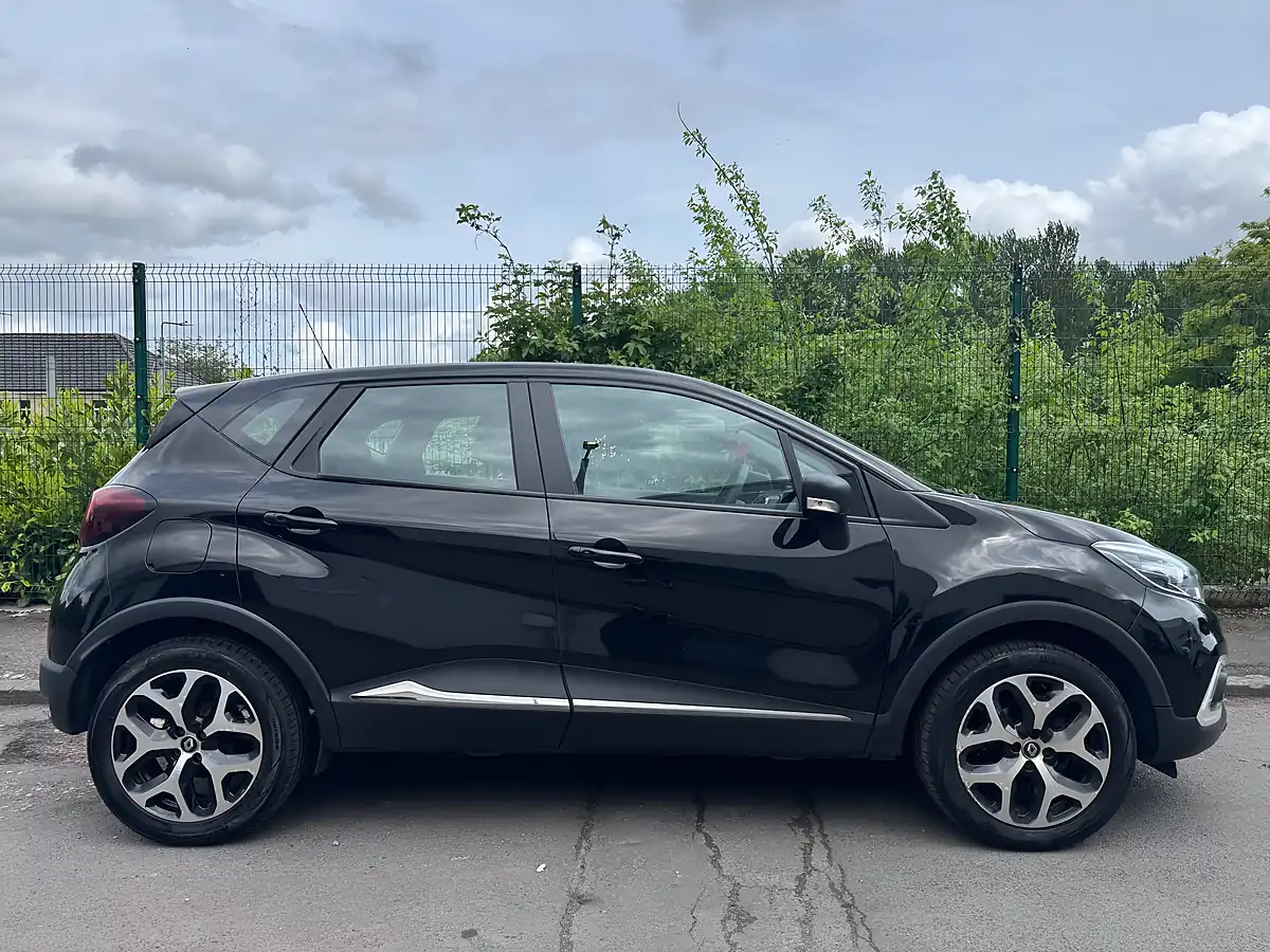 Used 2017 Renault Captur Energy Dynamique Nav Diamond Black - Interior and Exterior details 2