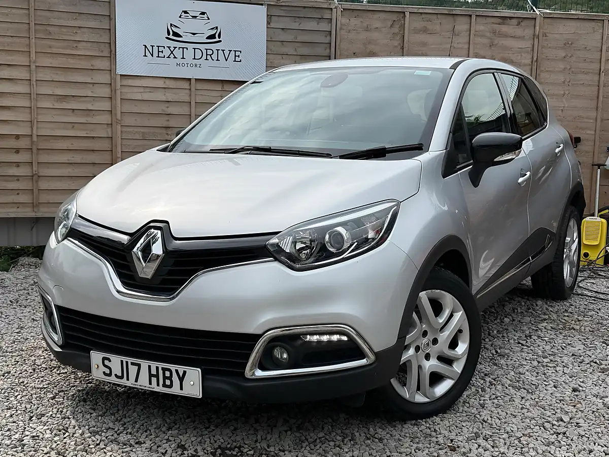 Used 2017 Renault Captur Energy Dynamique Nav Silver - Interior and Exterior details 2