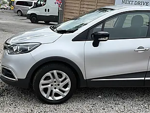 Used 2017 Renault Captur Energy Dynamique Nav Silver - Interior and Exterior details 8