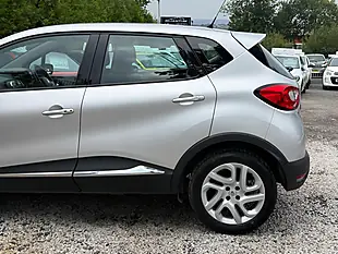 Used 2017 Renault Captur Energy Dynamique Nav Silver - Interior and Exterior details 9