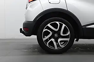 Used 2017 Renault Captur Energy Dynamique S Nav Silver - Interior and Exterior details 10