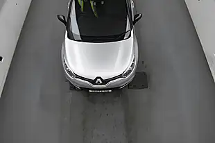 Used 2017 Renault Captur Energy Dynamique S Nav Silver - Interior and Exterior details 3