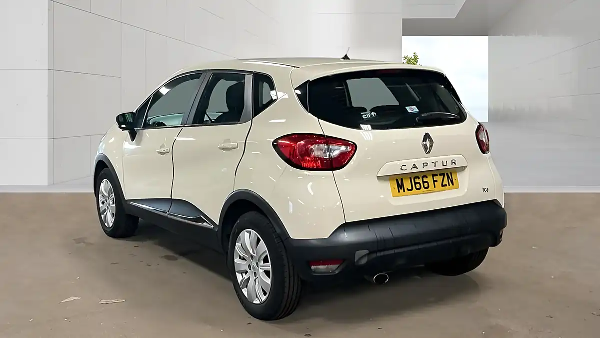 Used 2017 Renault Captur Expression + White - Interior and Exterior details 3